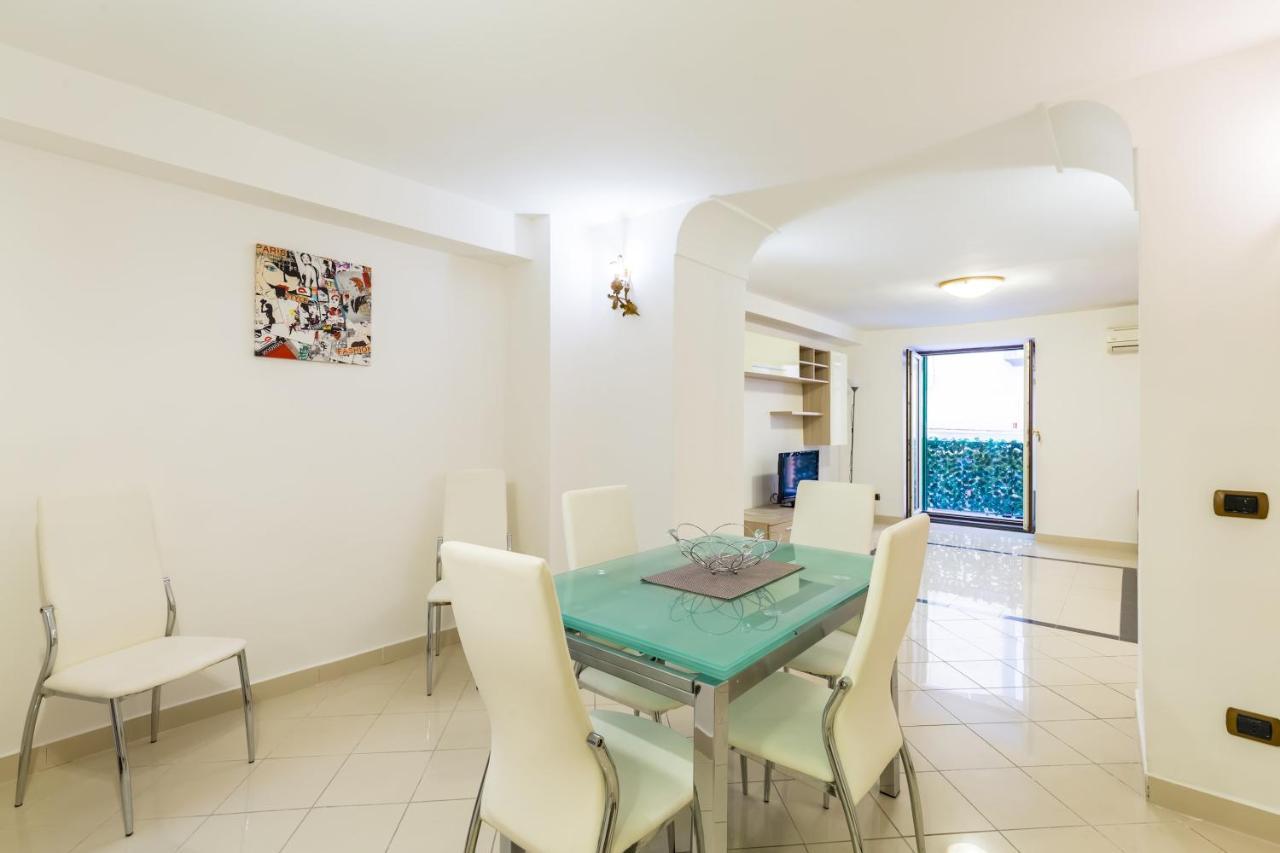 Qs1 - Indipendent Flat In Center Daire Napoli Dış mekan fotoğraf